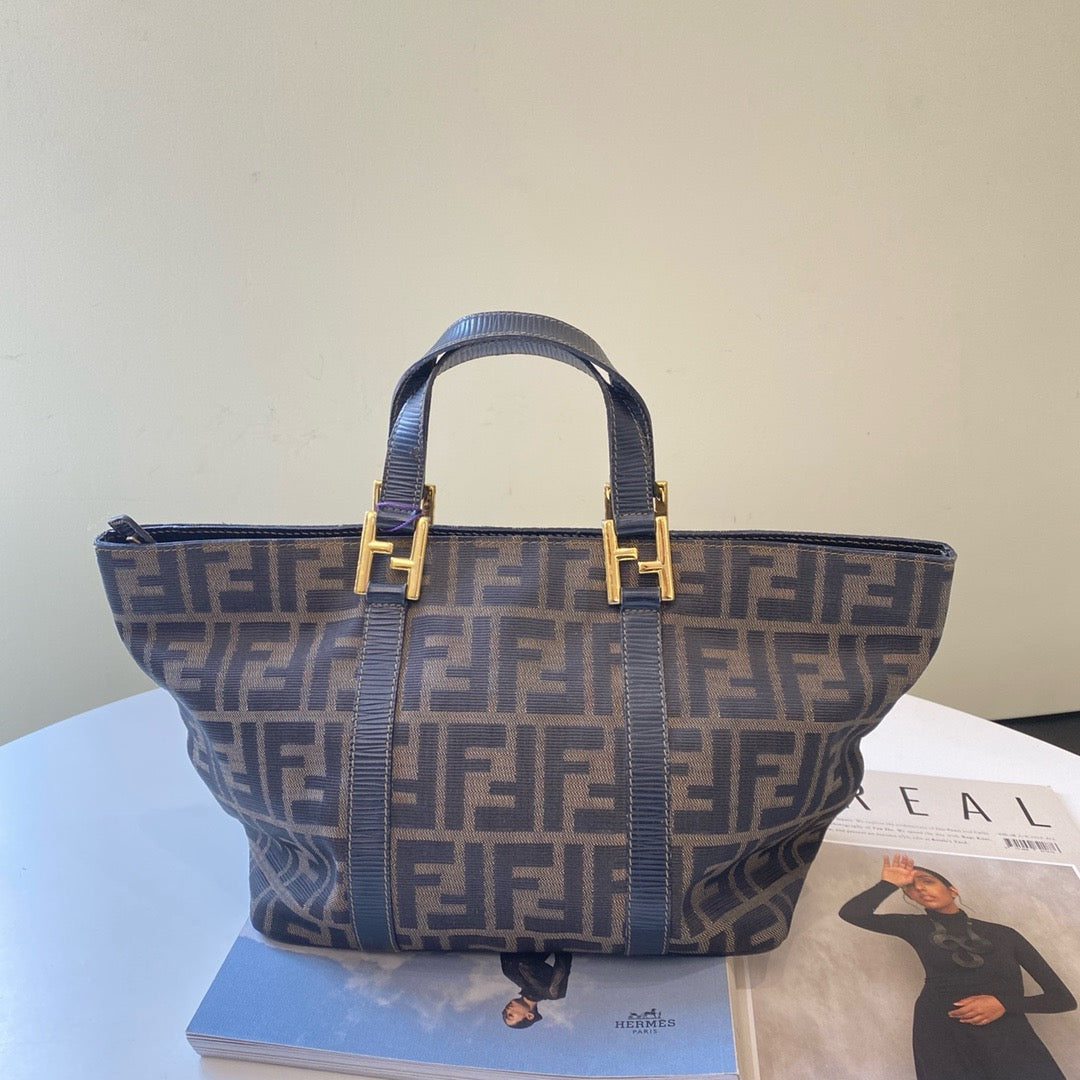 Fendi vintage tote fashion